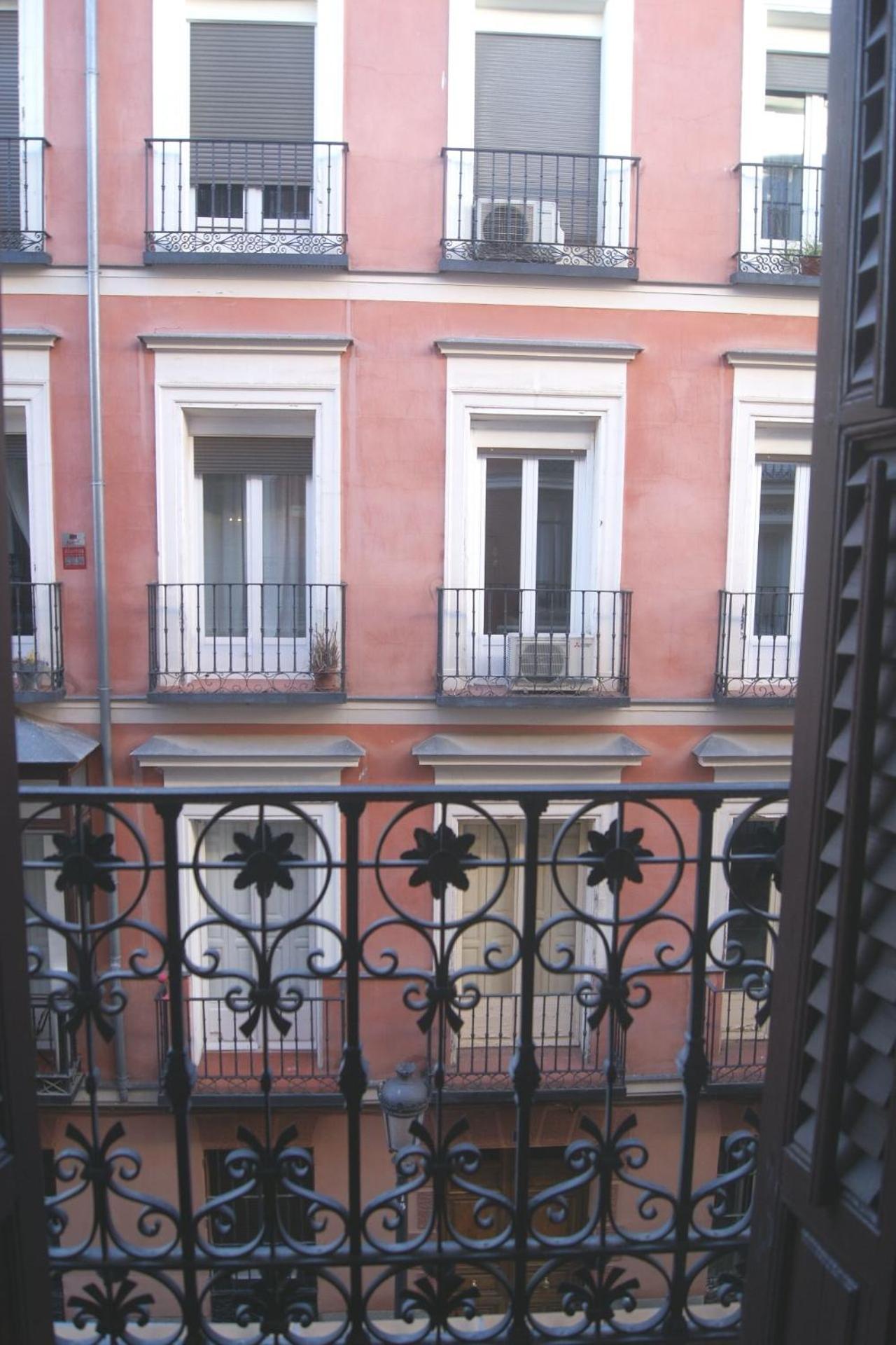 Lujo En El Centro Apartman Madrid Kültér fotó